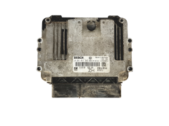 Controller Opel 0281011943 55556829 8973785712 Bosch 