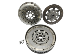 Dual Mass Wheel+ Clutch 123102067R 302058134R 1.6 DCI Renault Nissan