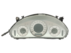 Speedometer/Instrument Cluster Mercedes E W211 A2115404648 110080363015 VDO