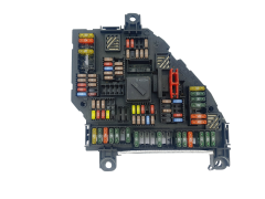 Fuse Box BMW 9252813-01 3-1703345-1 F 