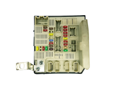 Controller Renault USM-X61 N3 8201044235 31353