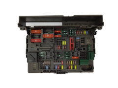 Fuse Box 9119445-06 18231.000.004A BMW