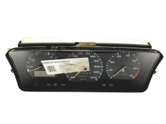 Speedometer/Instrument Cluster VW Passat 3B 357919033C 6160463001 47467