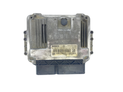 Controller Opel 0281011943 55556829 8973785711 Bosch GM Isuzu 62664