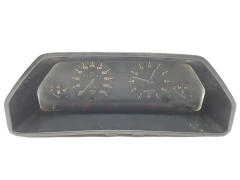 Speedometer/Instrument Cluster Audi 100 81117465 88311068 VDO