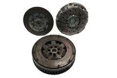 Clutch Kit 7701475945 7701475946 2.0 Megane 2 Scenic 2 Renault