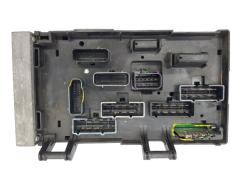 Fuse Box Chrysler 04727080AD 04727558AD