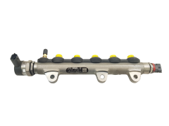 Injection Rail 0445214155 8200842432 0281002800 Bosch 2.0 DCI Renault 