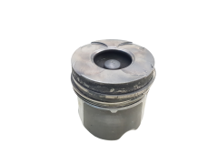 Engine Piston U 7701473483 2.2 dCi DTCi Renault Opel 