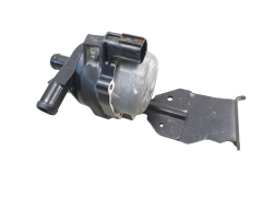 Water Pump 210109597R 064100-1520 Denso Renault Master 3
