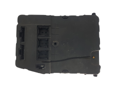 Controller UCH X84 N3 8200306437 S118400310K Renault Siemens 1900