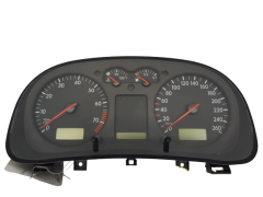 Speedometer/Instrument Cluster VW Golf MK4 Bora 1J0920805C 110080076003 VDO