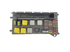 Fuse Box ZGS001/Q-001 518817408 22092009 Mercedes-Benz