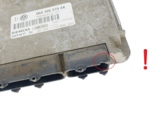 Controller VW 06A906019AK 5WP4417 04 Siemens 47102