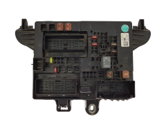 Fuse Box 13277318 1327731801 Opel GM 20771