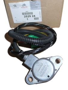 Oil Pressure Sensor Original Citroen Peugeot 252924 8201533009  AL4 DP0