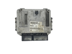 Controller 0281015979 39111-2A170 71AM400MCVEHI01U KIA Bosch