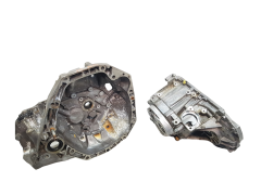 Gearbox Housing JR5301 Renault Kangoo 2 1.5 dCi 8200459672 8200133311 Gearbox Housing JR5301 Renault Kangoo 2 1.5 dCi 8200459672 8200133311