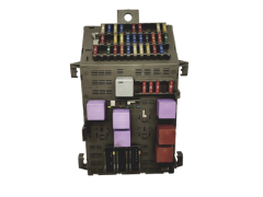 Fuse Box 8200043240 Renault 19003
