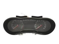 Speedometer/Instrument Cluster Opel Karl 42574680 688437714 33138