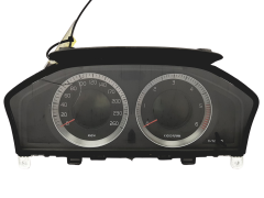 Speedometer/Instrument Cluster Volvo V70 31270901AA 69399-320U 31219
