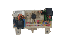 Fuse Box 4M5T-14A073-DG 519100606 Ford 40369