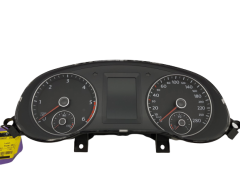 Speedometer/Instrument Cluster VW Jetta 5C6920871A VDO