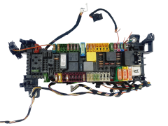Fuse Box A2465400240 Mercedes-Benz Delphi