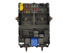 Fuse Box Jeep 04831433AA 518722129