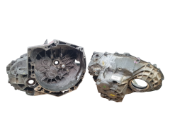 Gearbox Housing PF1AA013 2.8 DTI Renault Master 2 Movano
