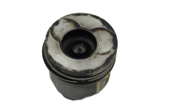 Engine Piston L 7701472833 Renault 1.9 dci Engine Piston L 7701472833 Renault 1.9 dci