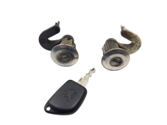 Lock Insert Right/Left Front Peugeot 306 9170G2 9170H1 Valeo 14426