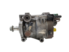 Injection Pump Delphi 8200057346-C R9042A014A 1.5 DCI Renault 17