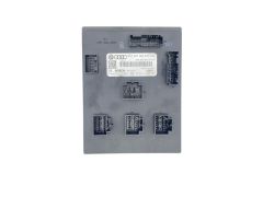 Controller BCM1 8K0907063DH F005V01211 VW Audi Bosch