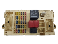 Fuse Box Alfa Romeo 467463750 NPL 46558758