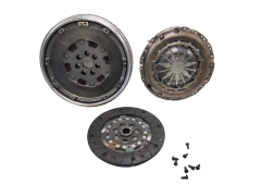 Clutch Kit 302057505R 123003948R 8200495249 Luk Renault 18000km
