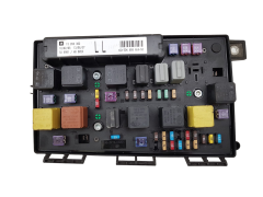 Fuse Box Opel 13268302 5DK009464-50 Hella