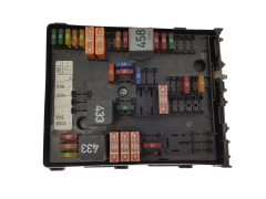 Fuse Box 1K0937124K 0-1418986-1 VW Audi Skoda Seat 20782
