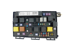 Fuse Box 13206746 5DK008668-52 Opel  GM Hella