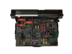 Fuse Box 9119446-04 17925.000.002A BMW 18883