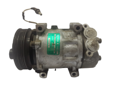 Air Con Compressor/Pump 7700859676D SD7H15 7815B Renault Laguna I Sanden
