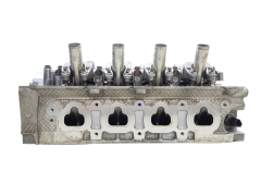 Cylinder Head 7701477857 8200460196--G 1.2 T D4FH784 Renault Clio 3 Modus 0