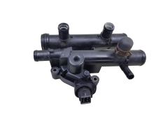 Thermostat Housing 8200262237 2.2 2.5 DCI Renault Opel 0km