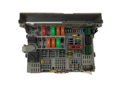 Fuse Box BMW 6906621-06 18844.000.002A BJ3A119640