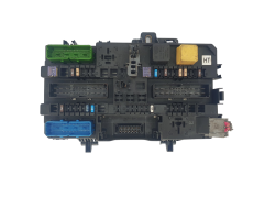 Fuse Box 13222173 5DK008669-33 Opel  GM Hella 40360