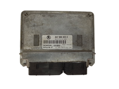 Controller 047906033E 5WP44198 07 3PA SJ32 Skoda Siemens 13992