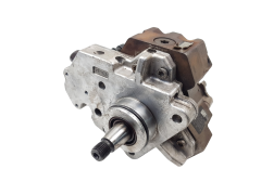 Injection Pump Bosch 8200586856 0445010081 2.2 DCI Renault