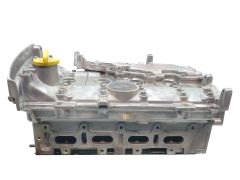 Cylinder Head 7700600552F 8201733230 7701474702 1.4 1.6 16v Renault 