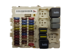 Fuse Box Ford 2M5T14A073BE 518783402