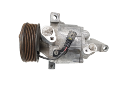 Air Con Compressor/Pump 926002090R A4538307000 1.0SCe Renault Twingo 3 Smart 03